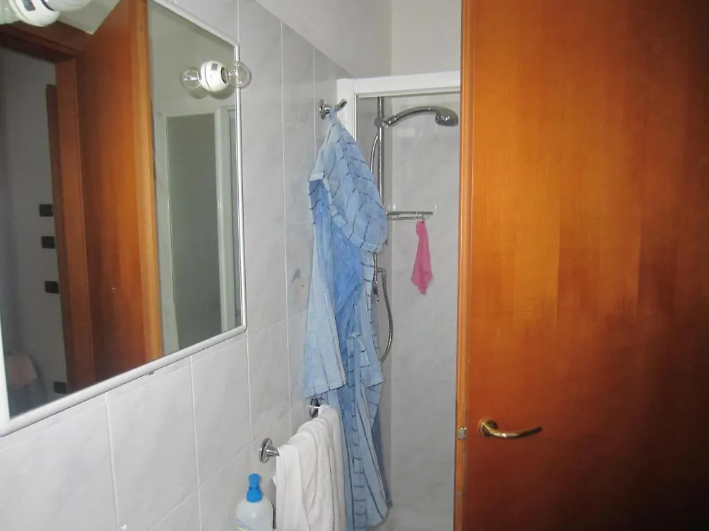Hotel Adriana Laigueglia 2*,  Italien